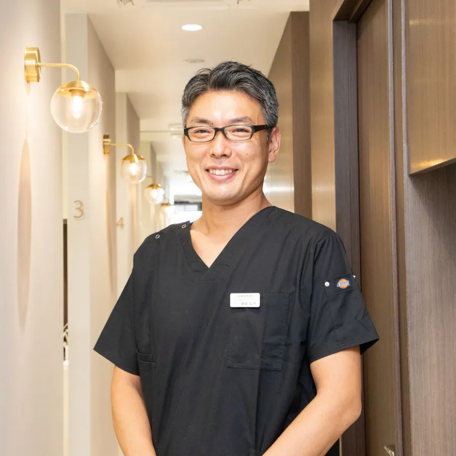 先代の父の姿に憧れて歯科医師の道へ